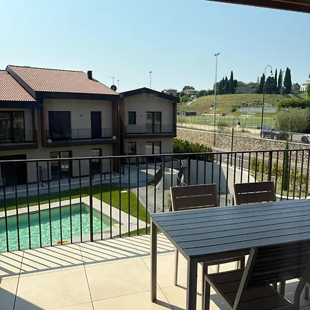 Luxury Flat With Terrace In With Pool Lägenhet Affi