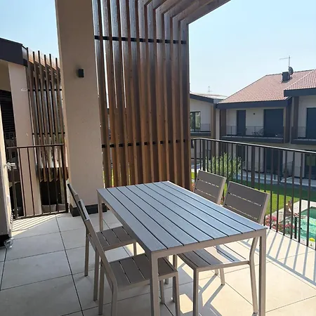 Luxury Flat With Terrace In With Pool Apartment *